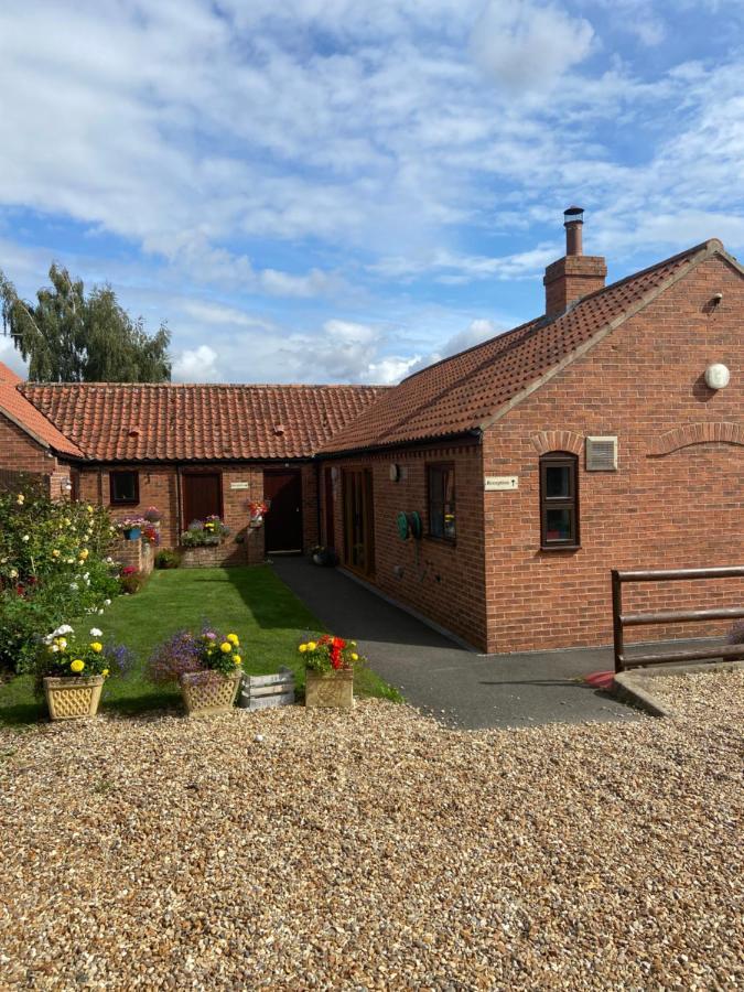 Willow Tree Cottages Newark-on-Trent Zewnętrze zdjęcie